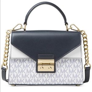 Michael Kors Small Signature Sloan Top Handle